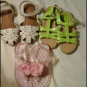 Girls shoes